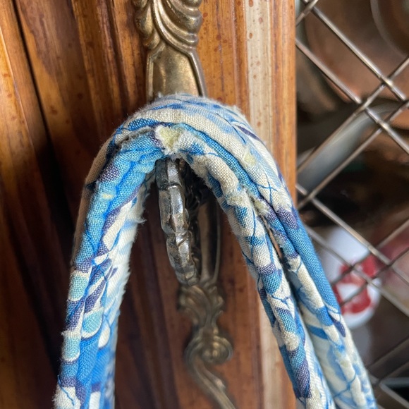 Quilted blue Vera Bradley Bag - Picture 4 of 15